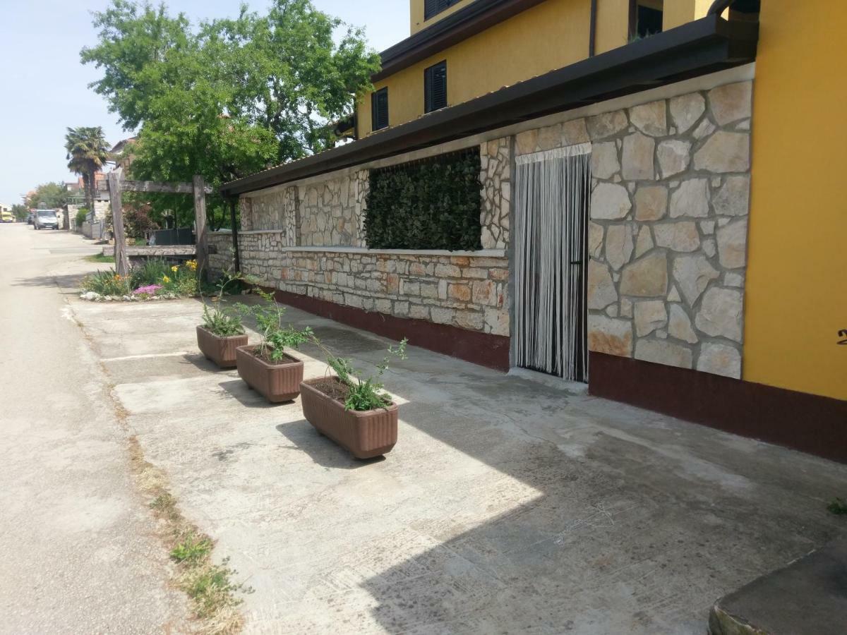Apartments Ingrid Novigrad Istria 外观 照片